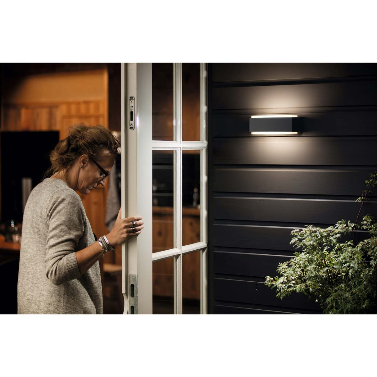 Philips Stratosphere Vägglampa Ultra Efficient Led 3,8W 800Lm Antracit