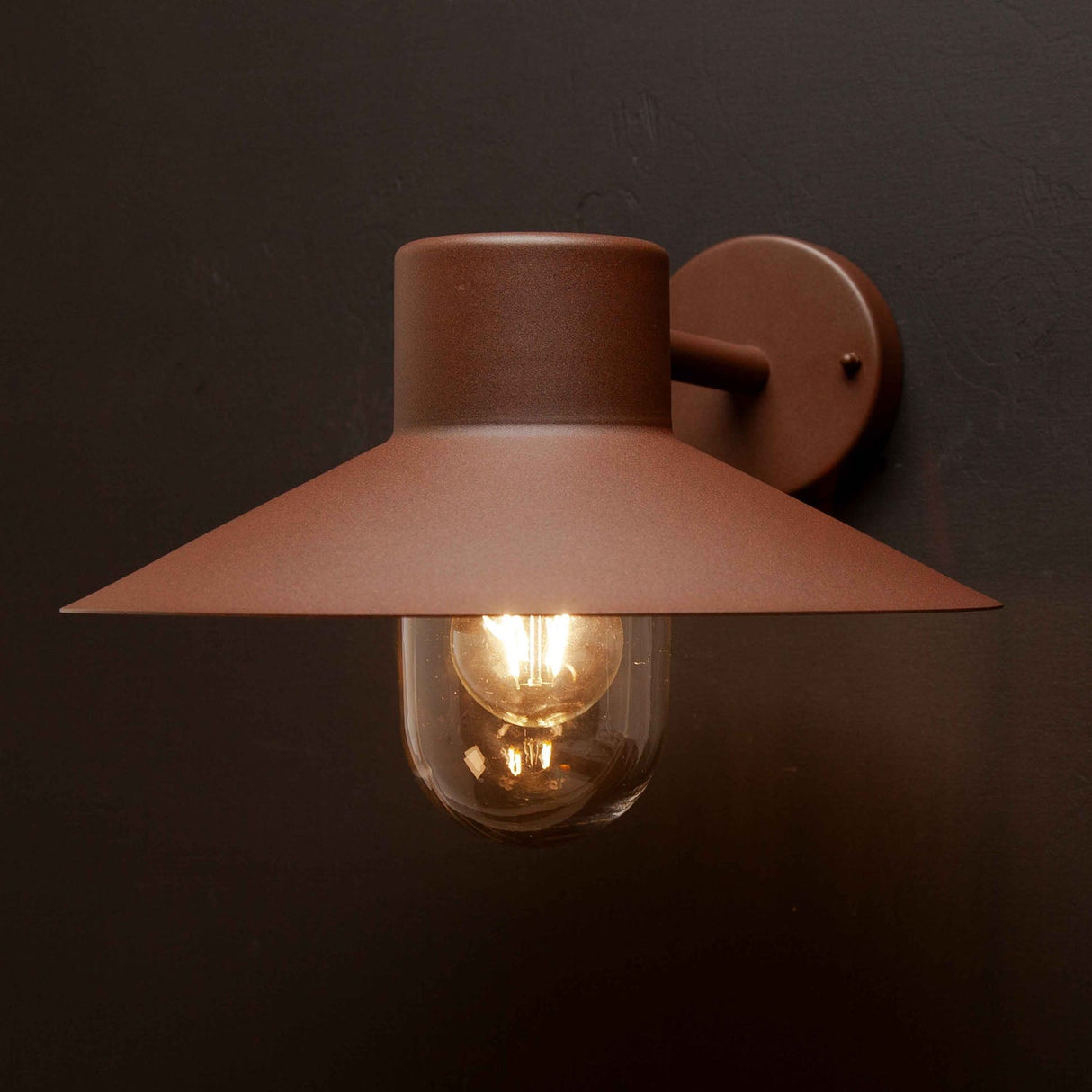 Llitt Victor Väggarmatur E27-Sockel Ip44 Corten