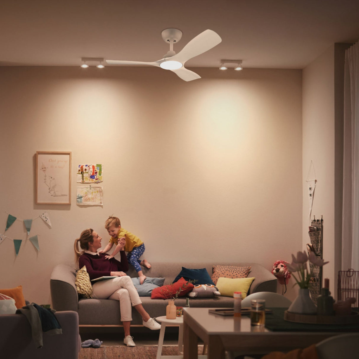 Philips Takfläktslampa Ø135 Cm 35W / 24W Justerbart Vitt Ljus